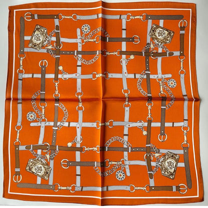 Carré de soie 100% - Motif Sellerie Royale (53×53 cm)